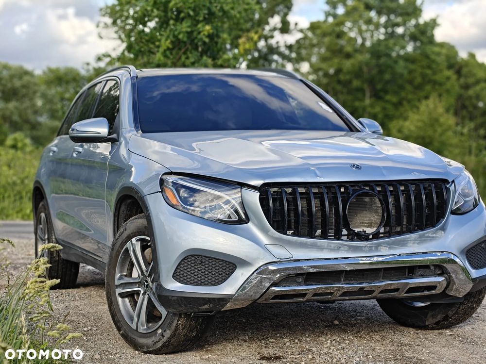 Mercedes-Benz GLC 300 4Matic 9G-TRONIC Exclusive - 8