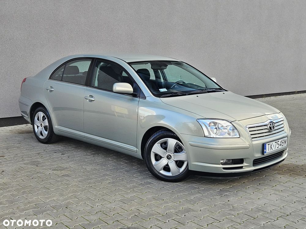 Toyota Avensis - 13