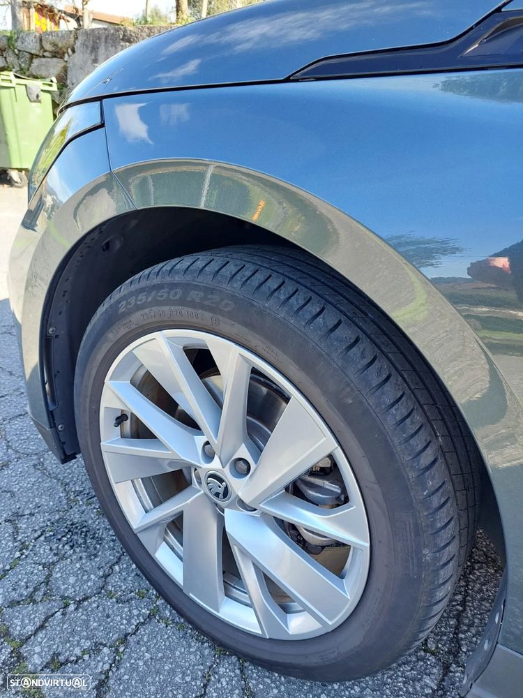 Skoda Enyaq iV 60 - 11