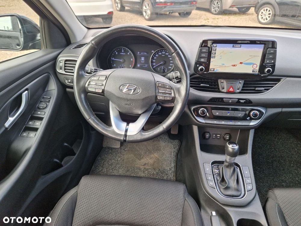 Hyundai i30 i30cw 1.6 CRDi Automatik Style - 18