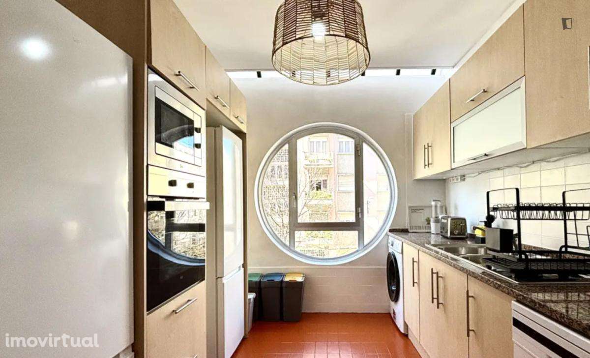 Quarto - localizado em Entrecampos Lisbon - Grande imagem: 5/13