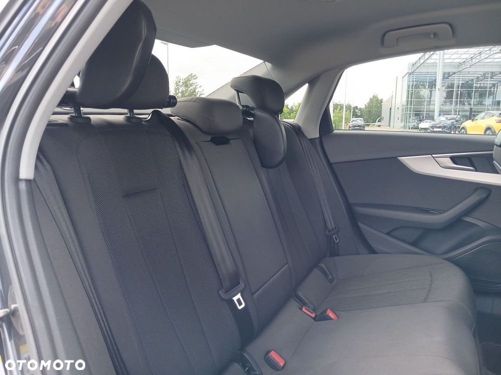 Audi A4 Limousine 35 TFSI S tronic - 24