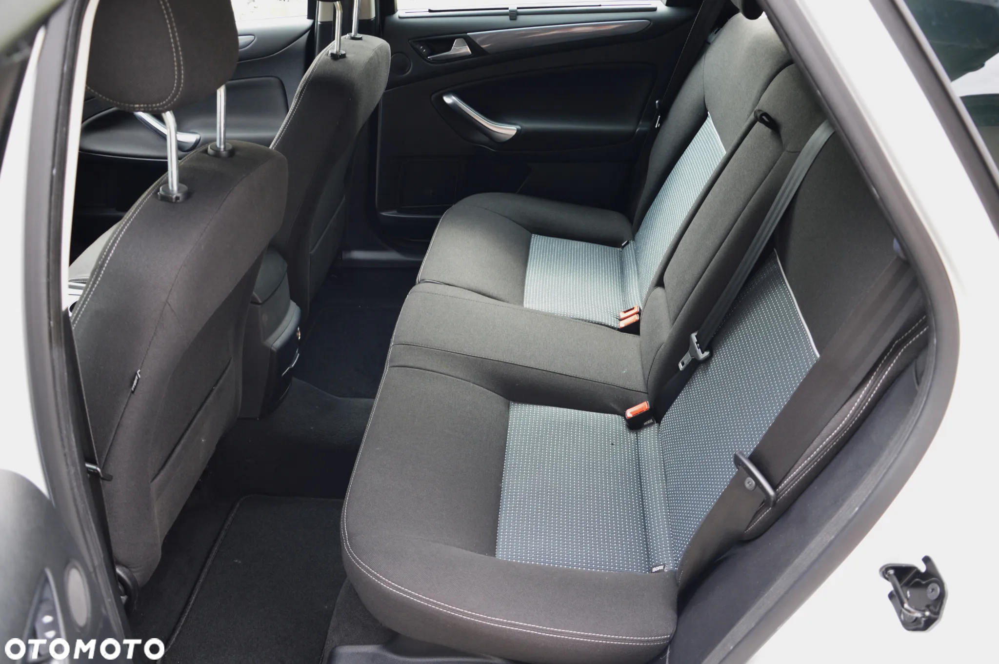 Ford Mondeo 1.6 TDCi Ambiente Plus - 12