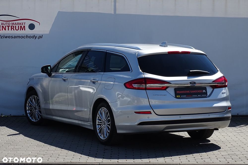 Ford Mondeo 2.0 Hybrid Titanium - 16
