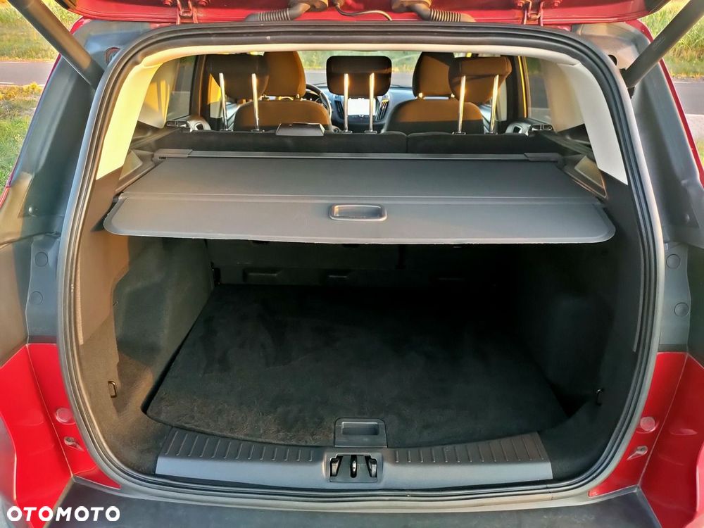 Ford Kuga - 17
