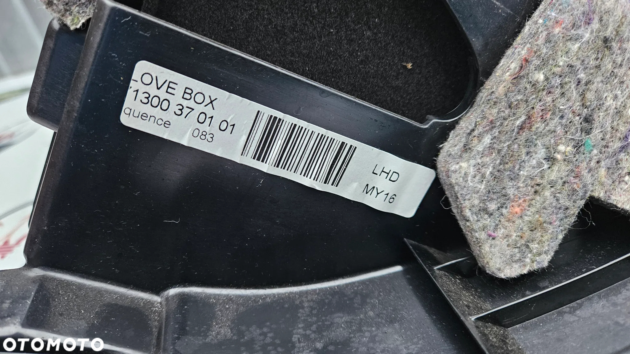Jaguar XJ 351 LIFT 2015-2019 Schowek pasażera Kolor czarny - 10