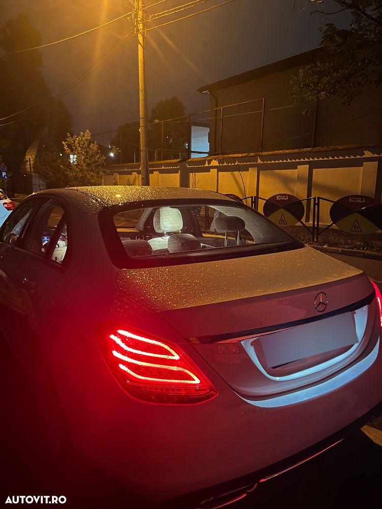 Mercedes-Benz C 220 d 4MATIC Aut. - 12