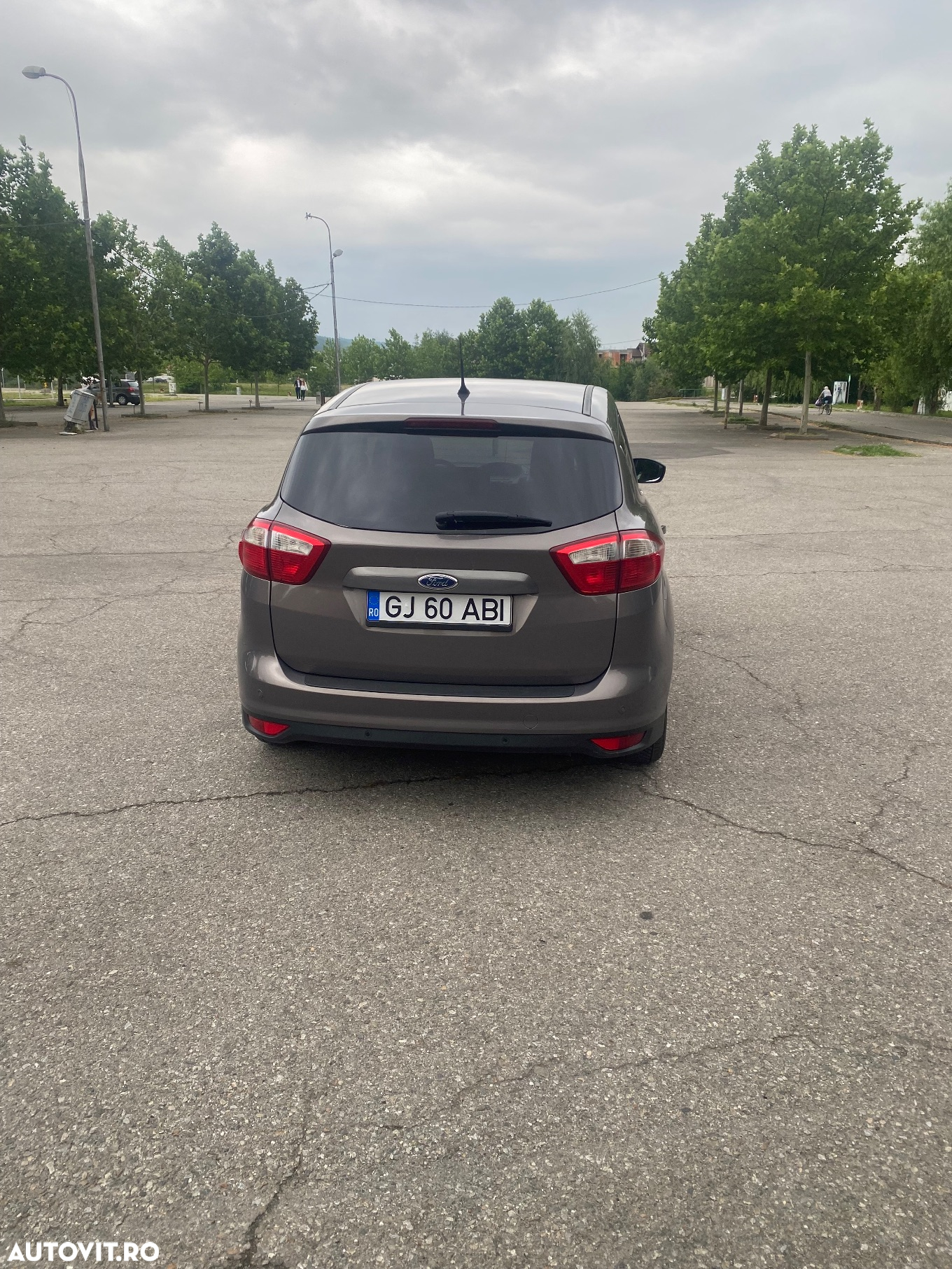 Ford C-Max - 11