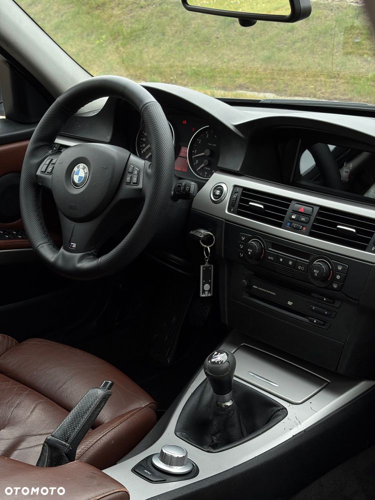 BMW Seria 3 325i - 9