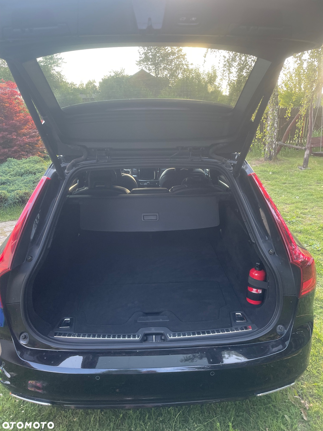 Volvo V90 T6 AWD R-Design - 13