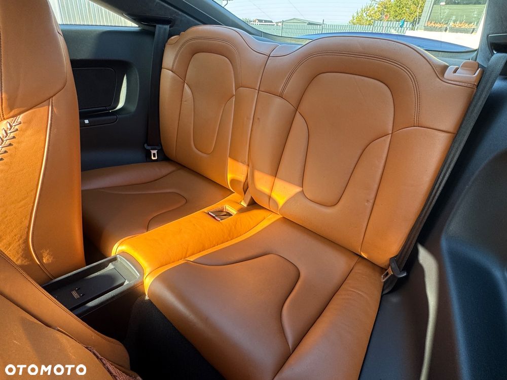 Audi TT S Coupé - 25