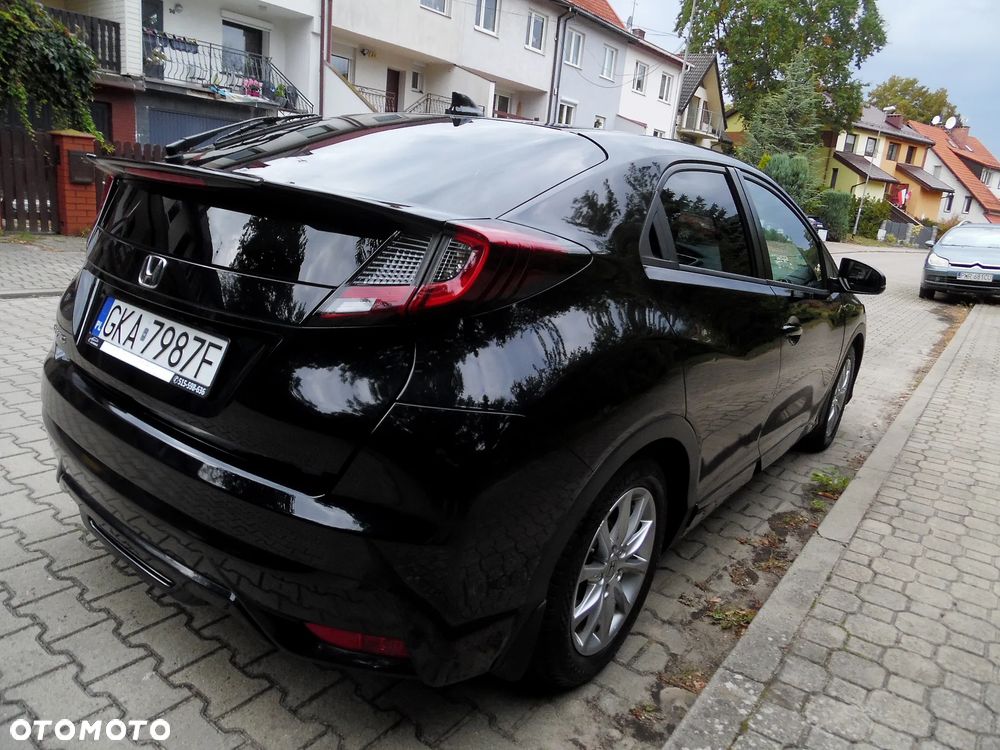 Honda Civic 1.4 i-VTEC Sport Black Edition - 14