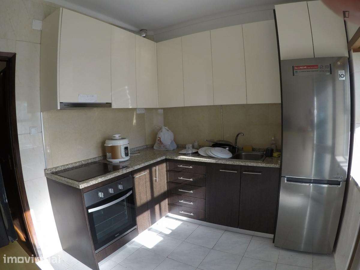 Quarto - localizado em Sé de Braga e São Lázaro Braga - Grande imagem: 2/9