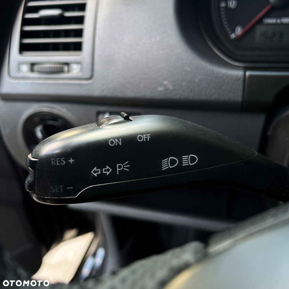 Volkswagen Polo 1.4 Tour - 25