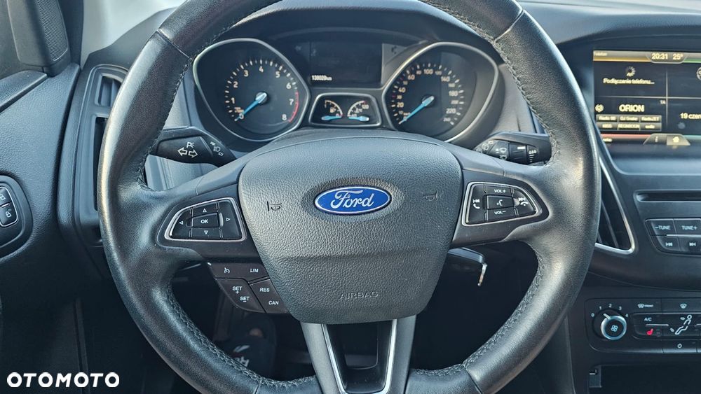 Ford Focus 1.0 EcoBoost Black Edition ASS - 2