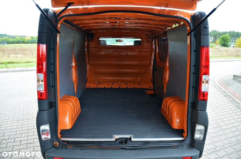 Opel Vivaro - 14