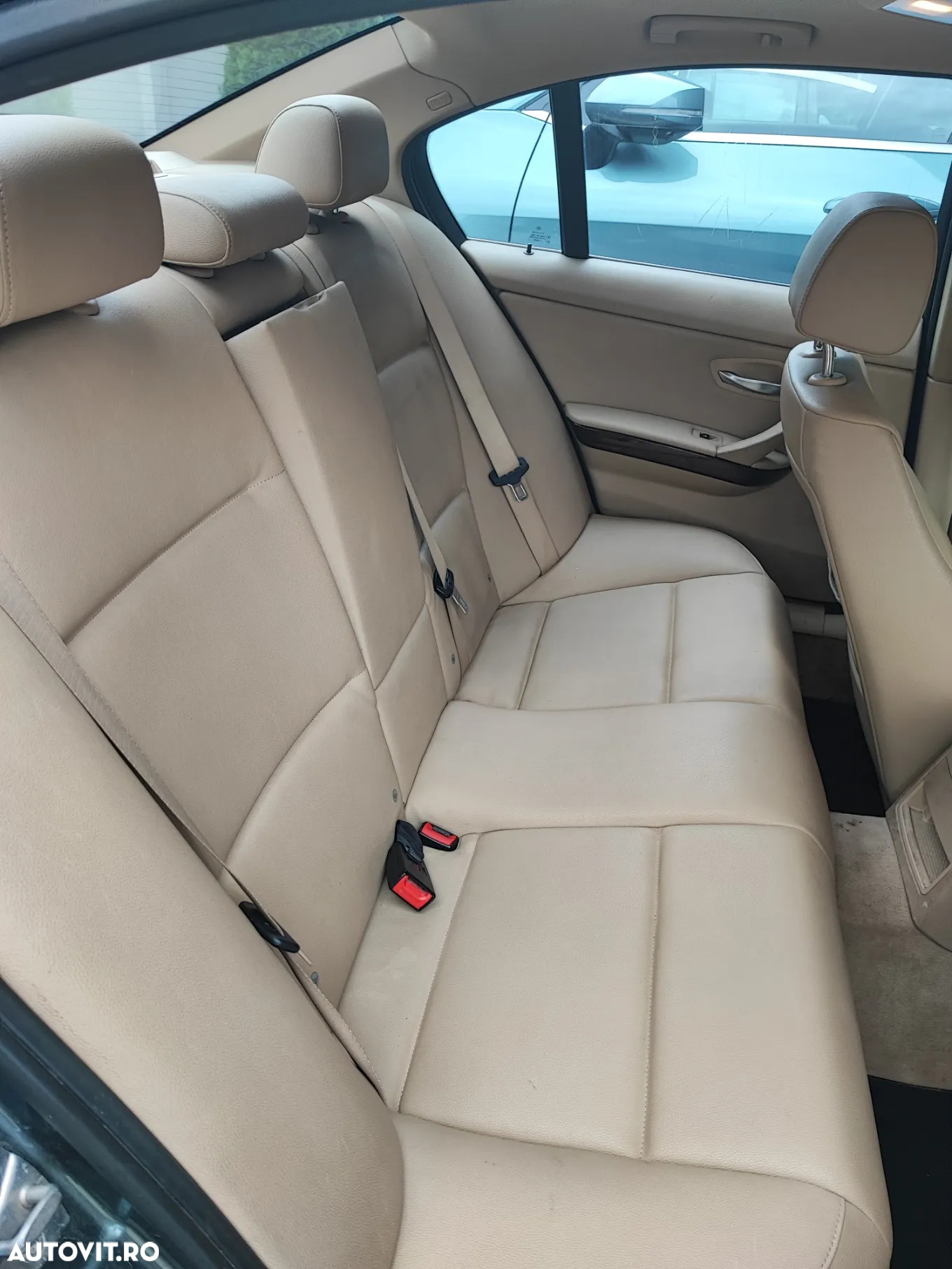 BMW Seria 3 320d EfficientDynamics Edition - 29