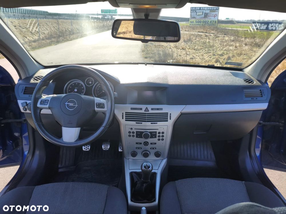 Opel Astra 1.8 Sport - 22