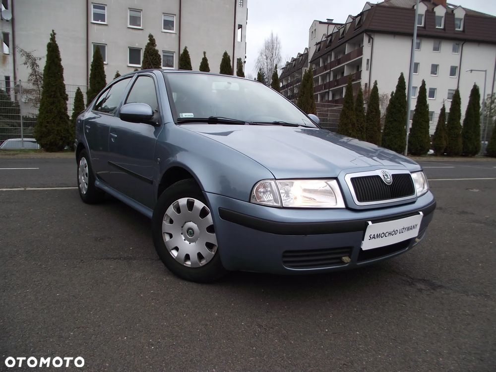 Skoda Octavia 1.6 Tour - 4