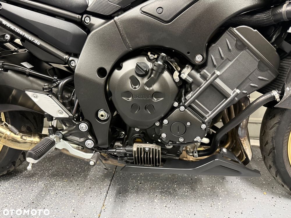 Yamaha FZ8 - 9