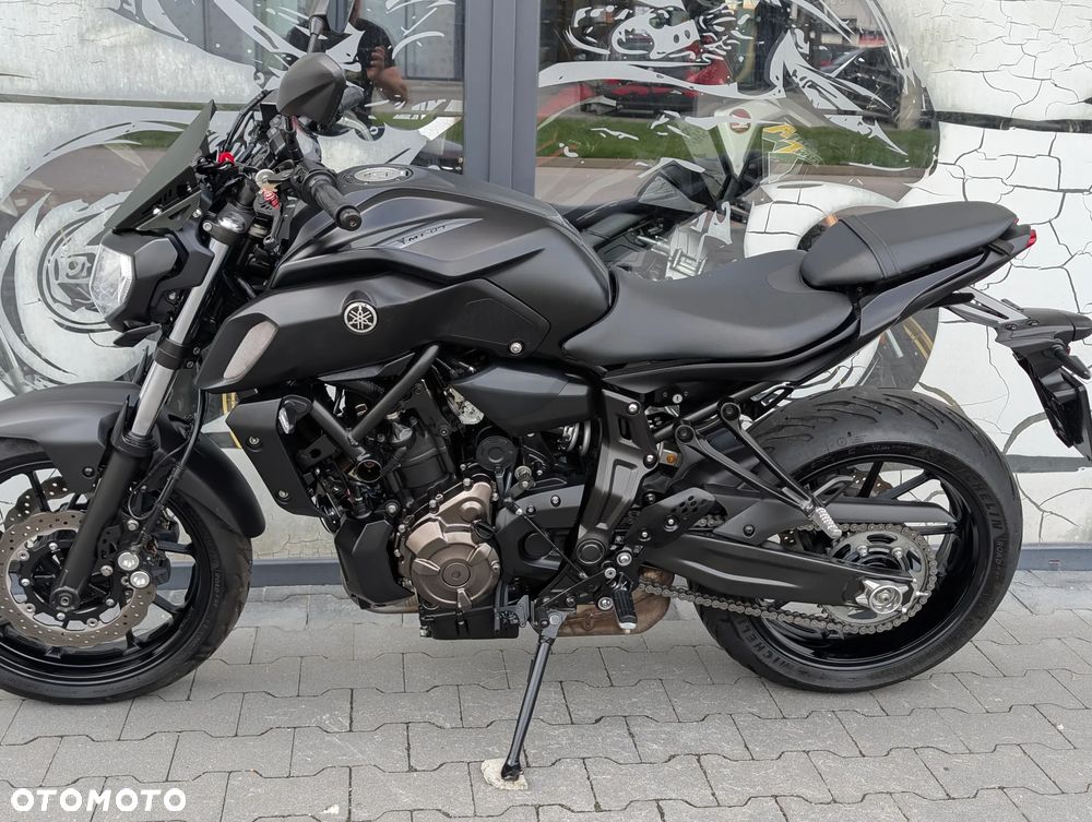 Yamaha MT - 9