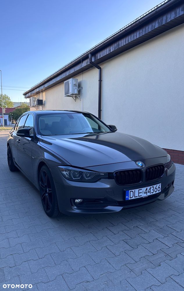 BMW Seria 3 320d DPF - 3