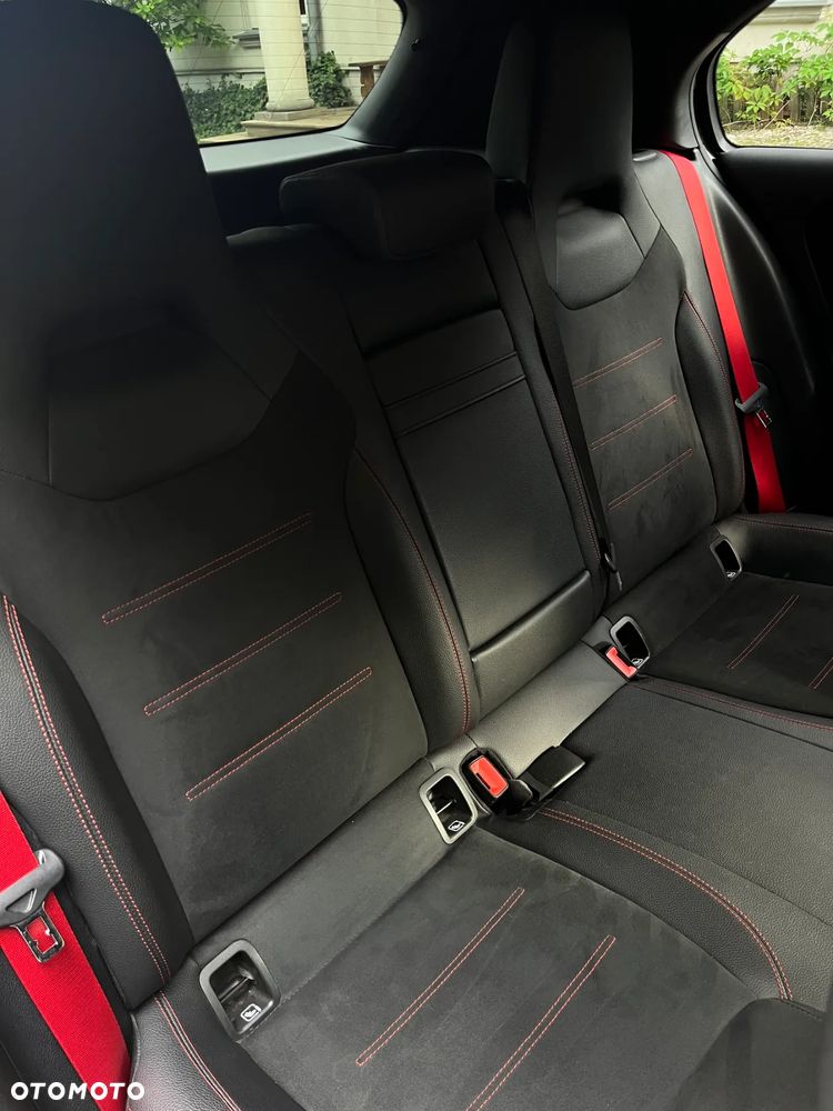 Mercedes-Benz Klasa A 35 AMG 4-Matic 7G-DCT - 10