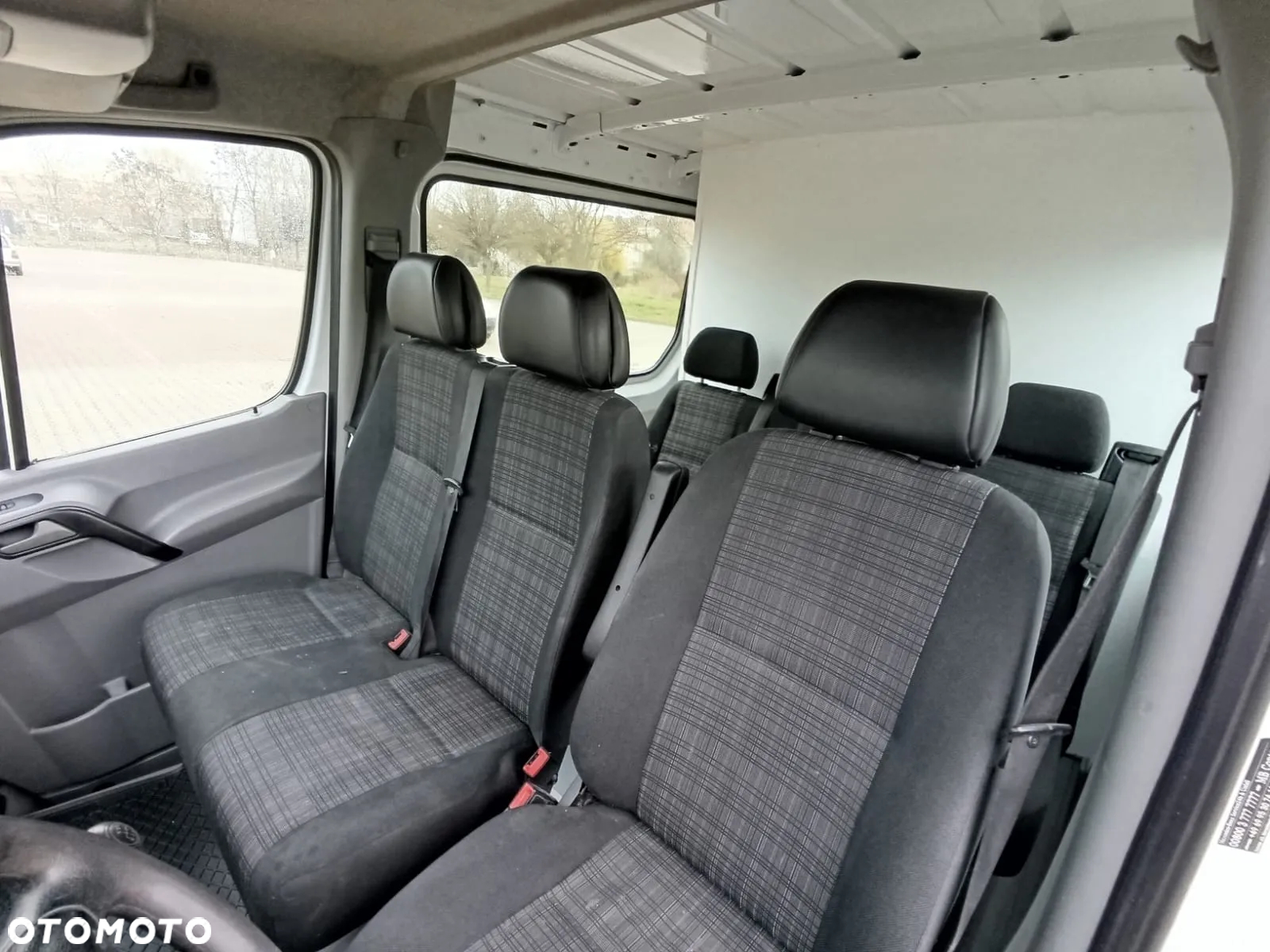 Mercedes-Benz Sprinter - 13