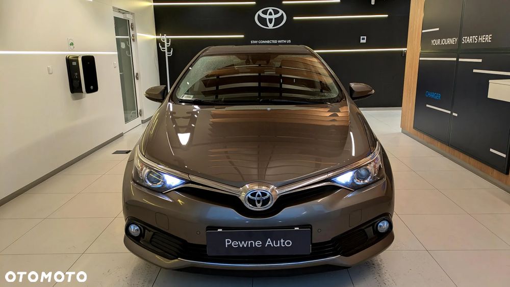 Toyota Auris 1.6 Premium - 1