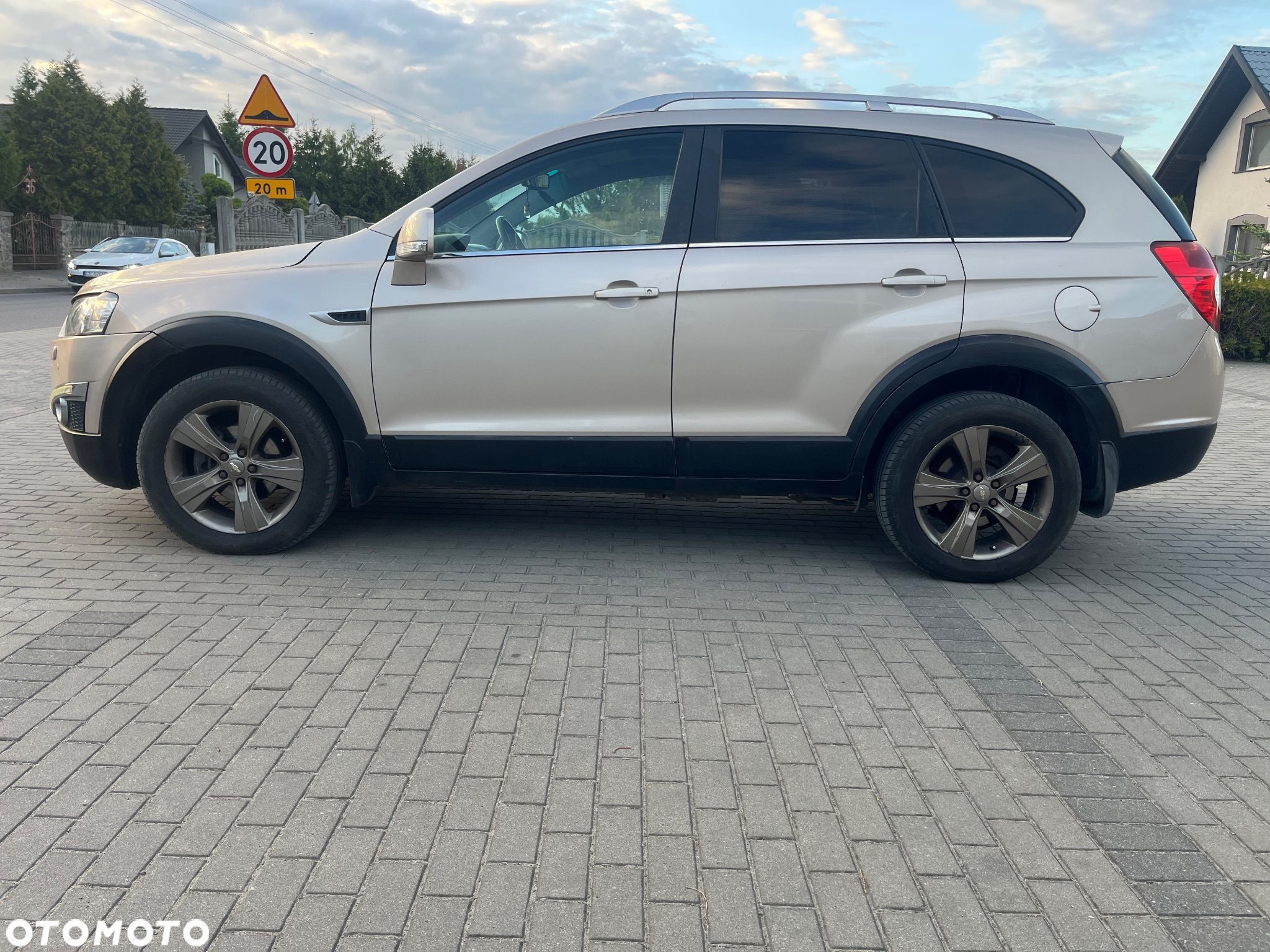 Chevrolet Captiva - 2