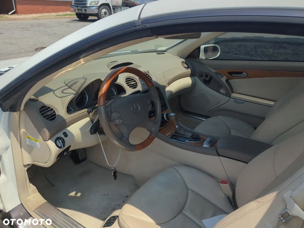 Mercedes-Benz SL - 21