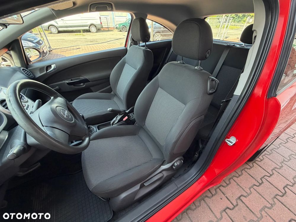 Opel Corsa 1.2 16V Essentia - 18