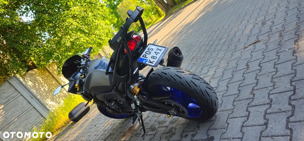 Yamaha FZ8 - 7