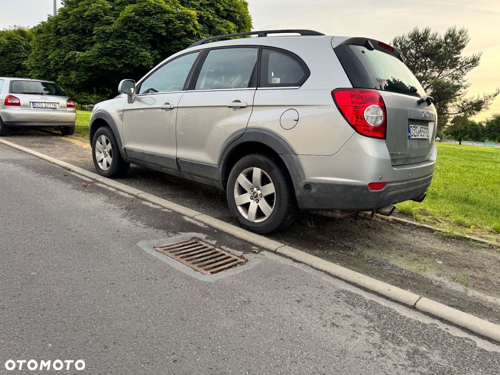 Chevrolet Captiva 2.4 LS - 3