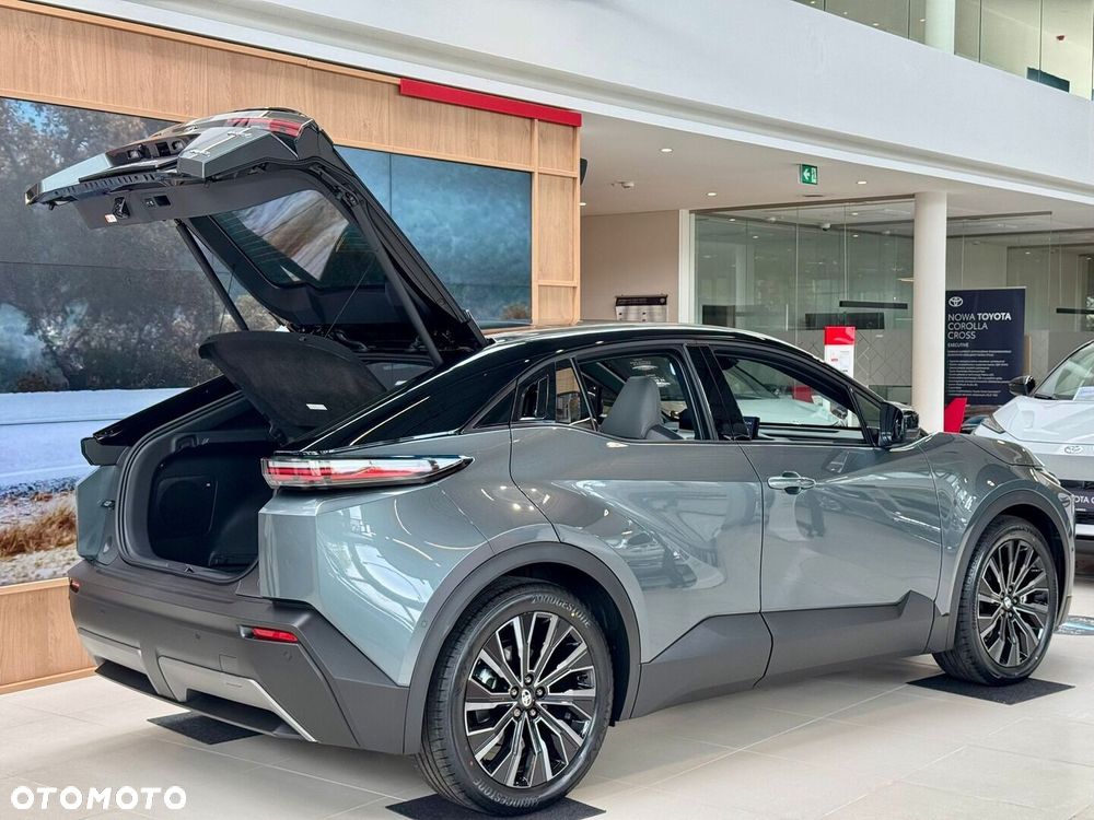 Toyota C-HR+ - 29
