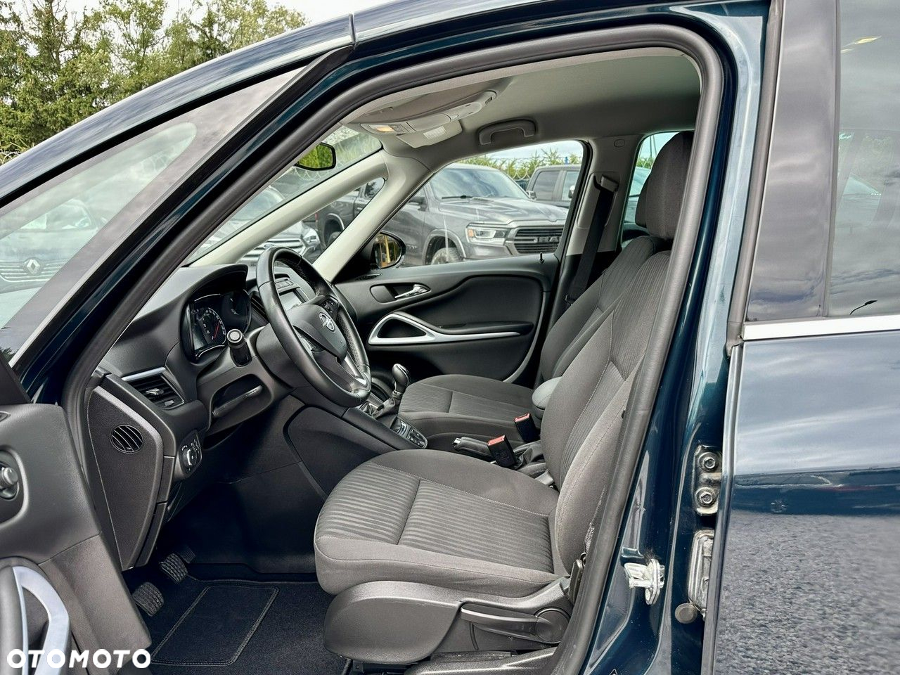 Opel Zafira - 9