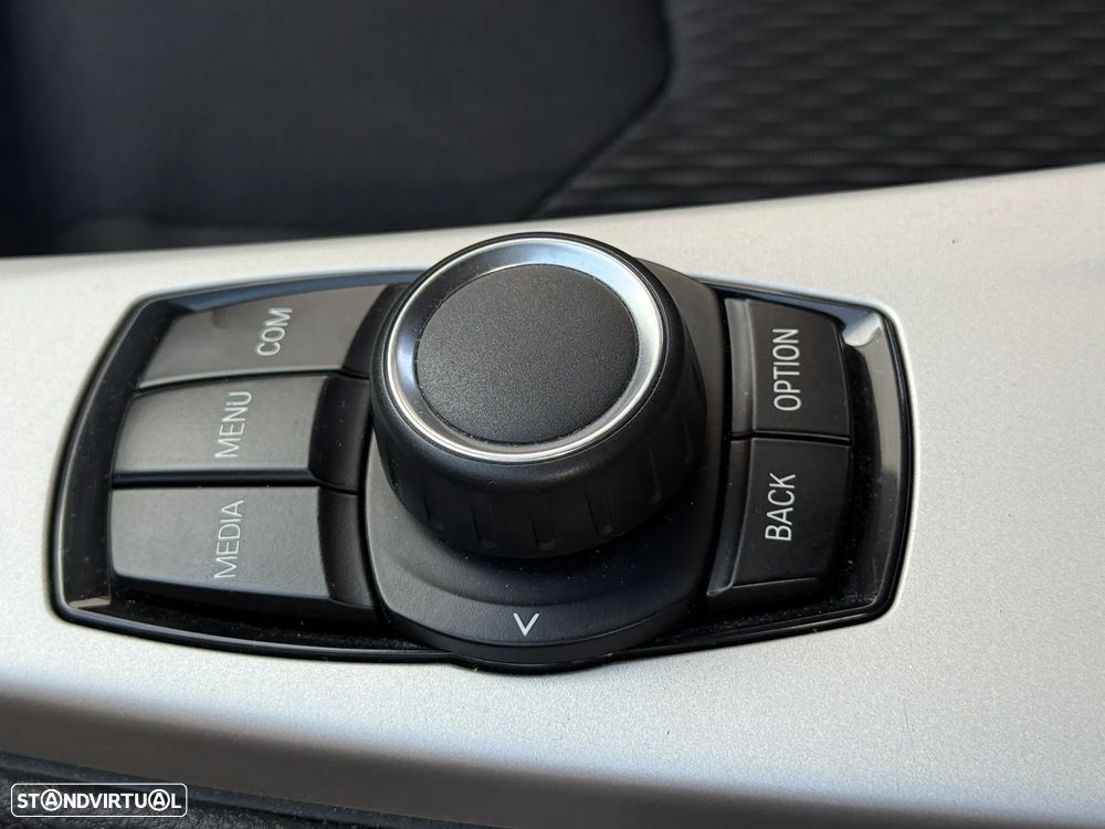 BMW 320 d Advantage - 51