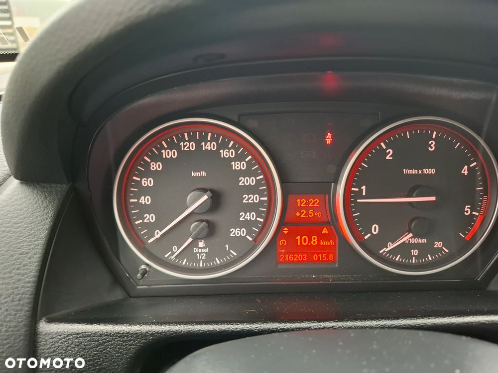 BMW X1 sDrive18d xLine - 15