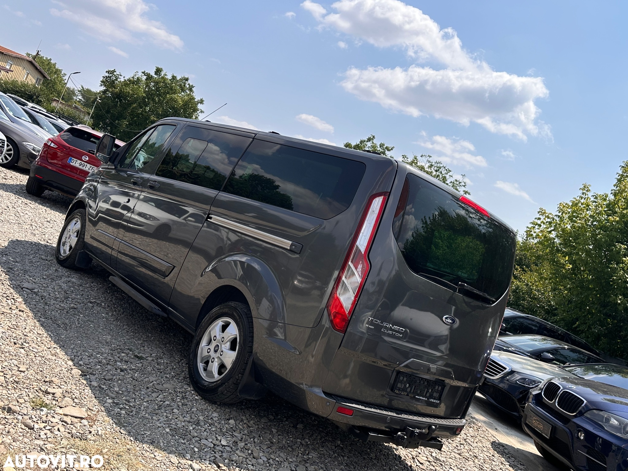 Ford Tourneo Custom 300 L2H1 VA Titanium - 33