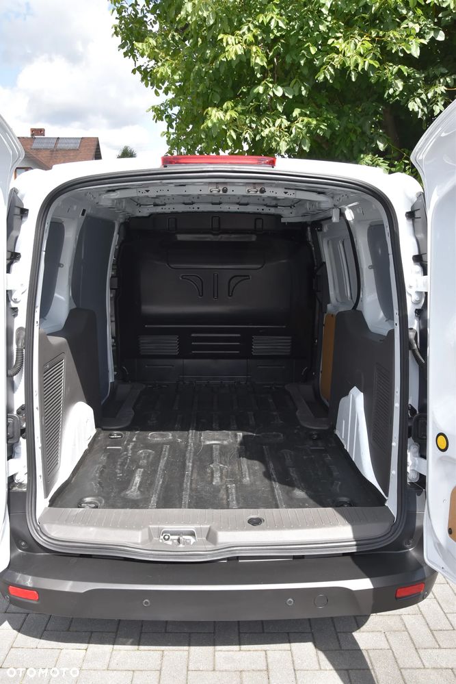 Ford Transit Connect - 21