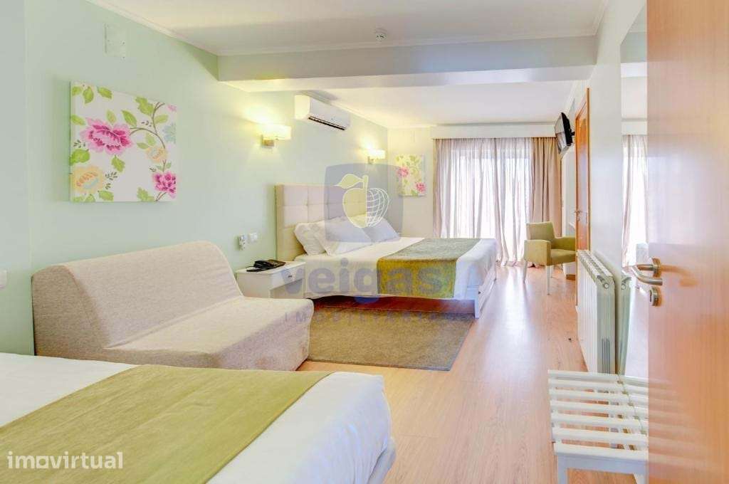 Hotel de 2 estrelas com 49 quartos, em atividade, com ocupação de 90%, - Grande imagem: 5/21