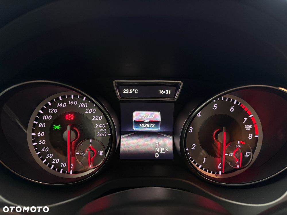Mercedes-Benz GLA 250 4-Matic - 15