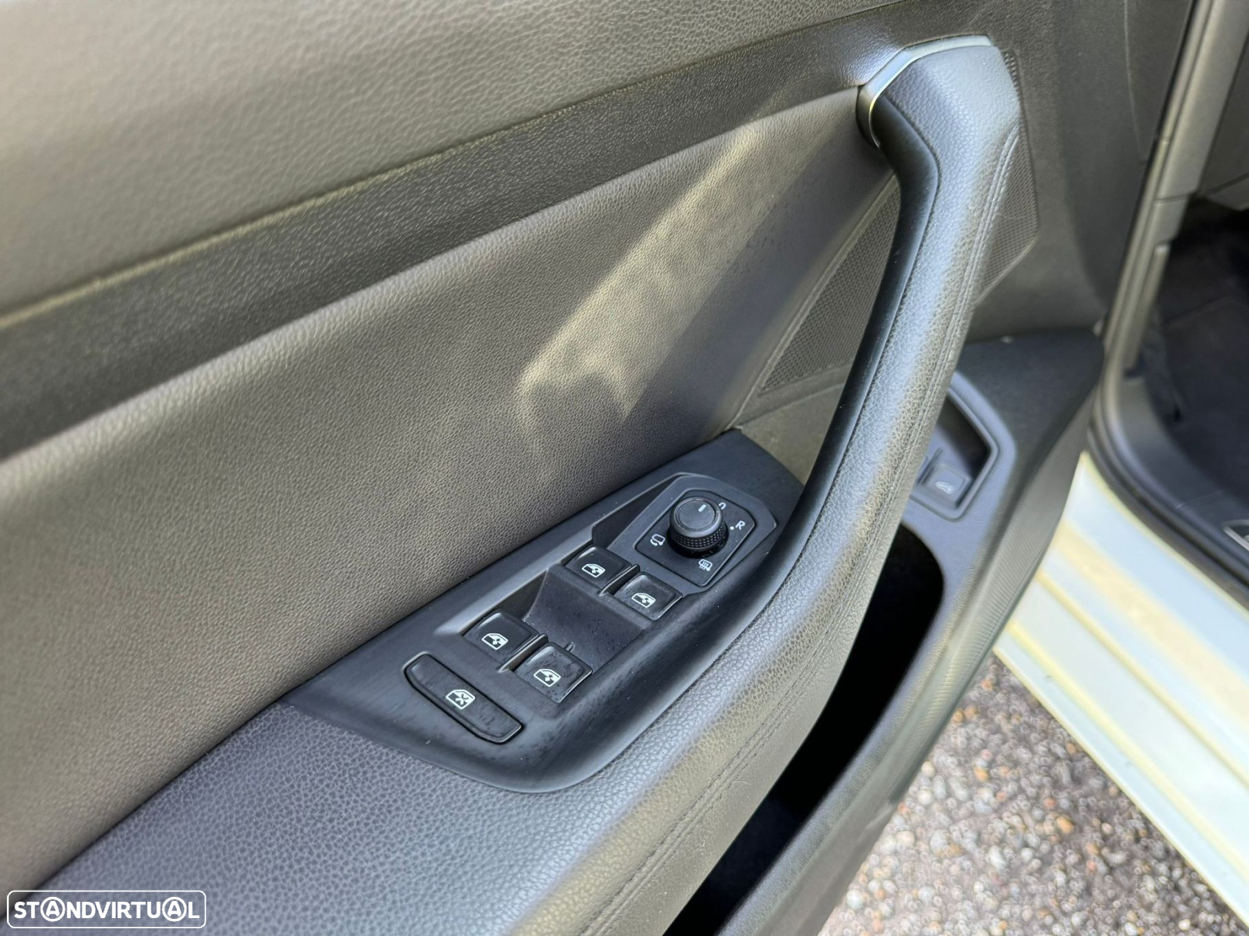 VW Passat 1.4 TSI GTE+ Plug-in - 32