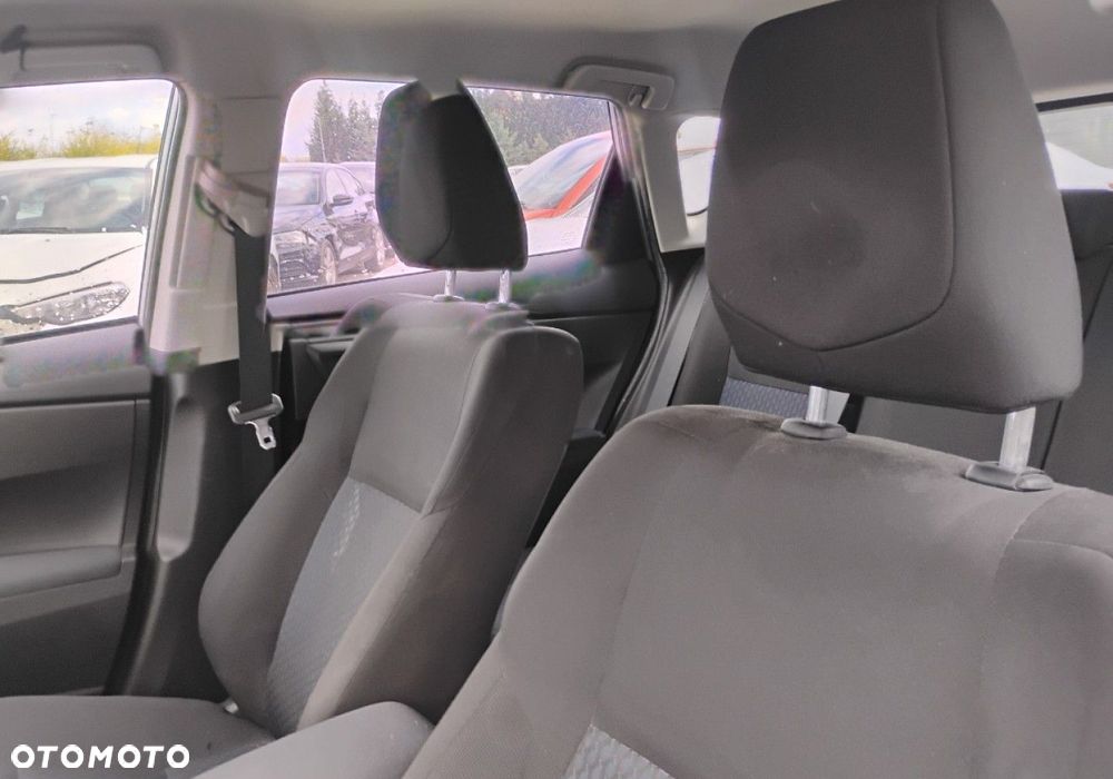 Toyota Auris - 9