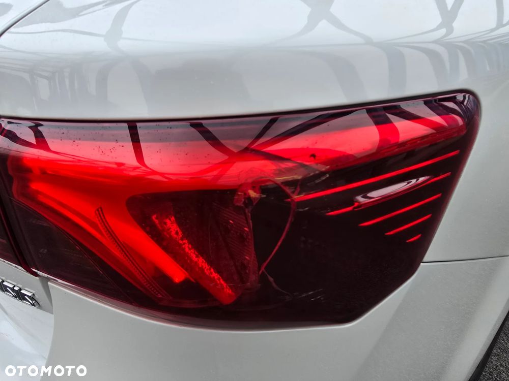 Toyota Avensis - 9