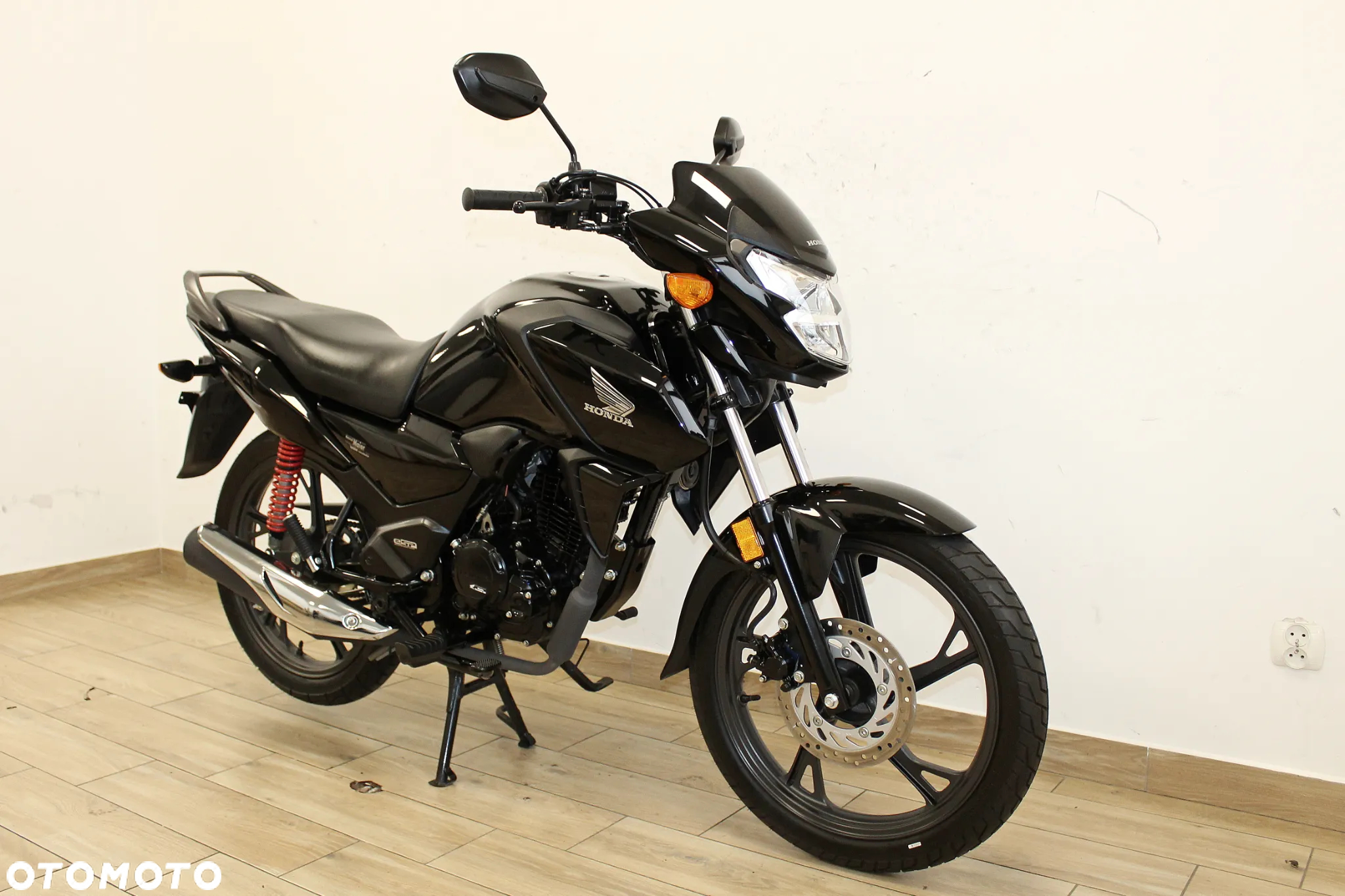 Honda CBF - 2