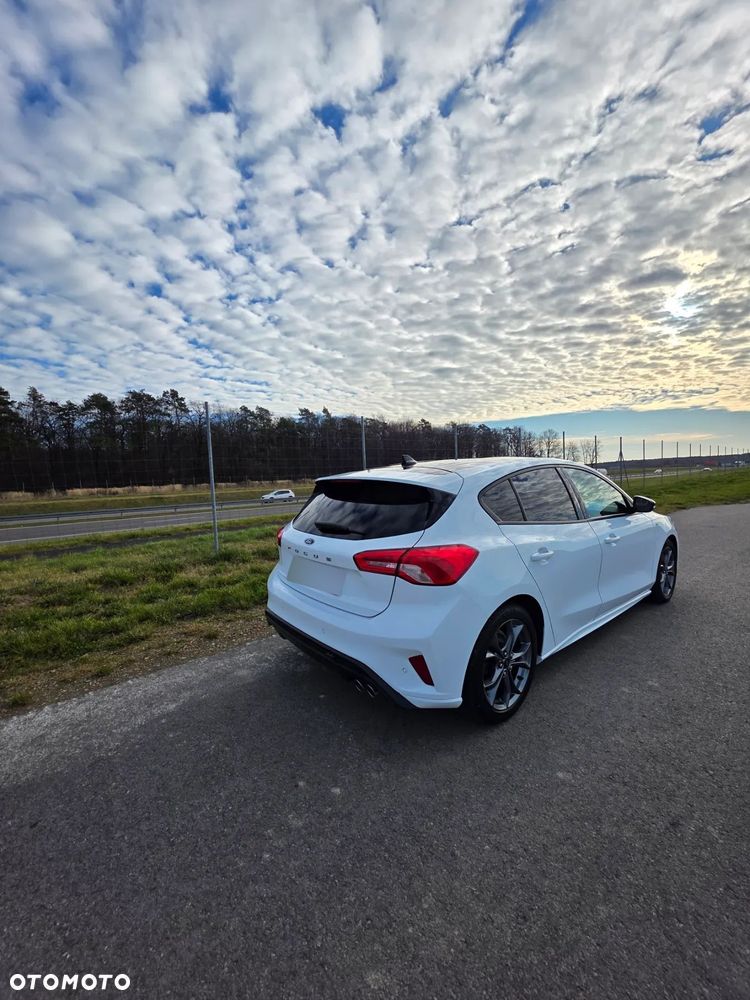 Ford Focus 1.5 TDCi DPF Start-Stopp-System ST-Line - 15