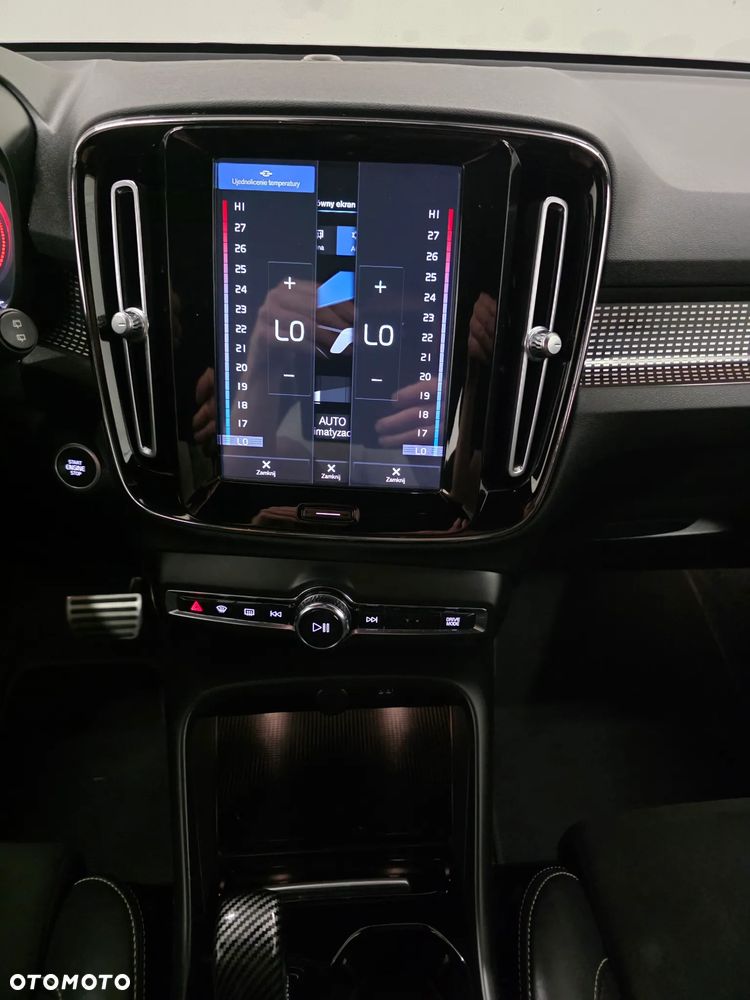 Volvo XC 40 D4 AWD R-Design - 11
