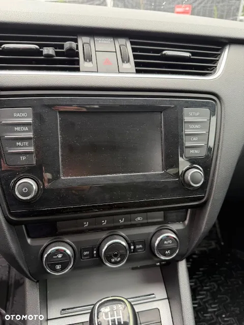 Skoda Octavia 1.8 TSI Edition - 6