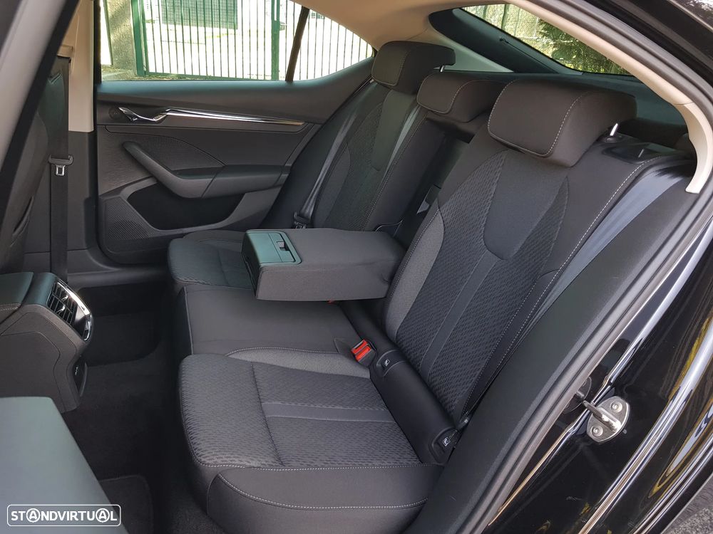 Skoda Octavia 2.0 TDI Style - 33